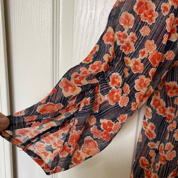 Torrid Women’s Size 1X orange blue white 3/4 sleeves sheer blouse polyester - Picture 4 of 9